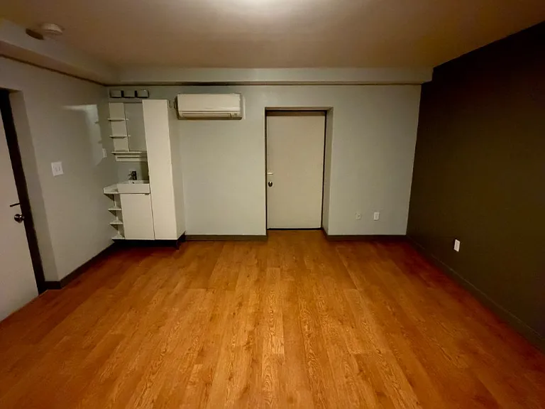 Unit Photo