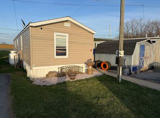 37 Roth Ave, Mertztown, PA 19539