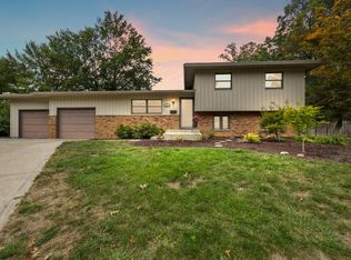 573 Illinois Ct, Westerville, OH 43081