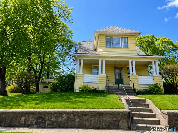 201 Fairlawn Avenue, Waterbury, CT 06705