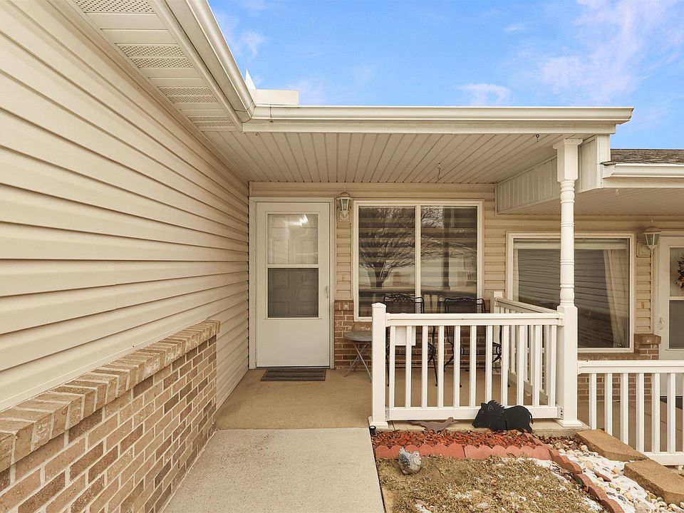 1st image of 1121 Meadow View Ct Unit 3