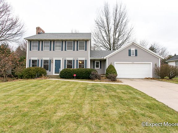 2nd image of 2656 Lenwood Ln NE