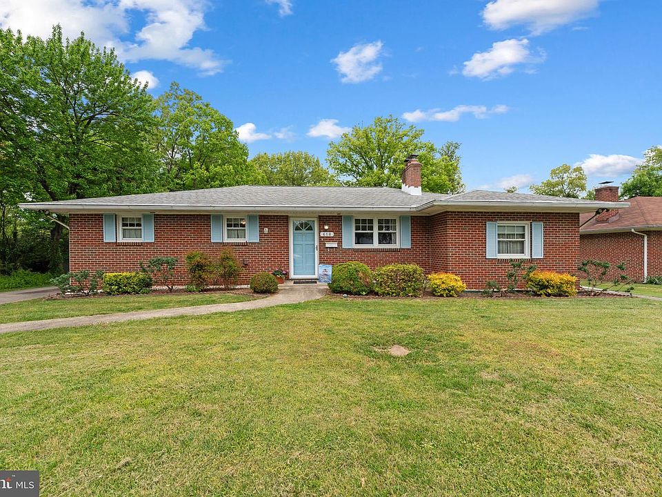 1st image of 618 Fairmount Rd