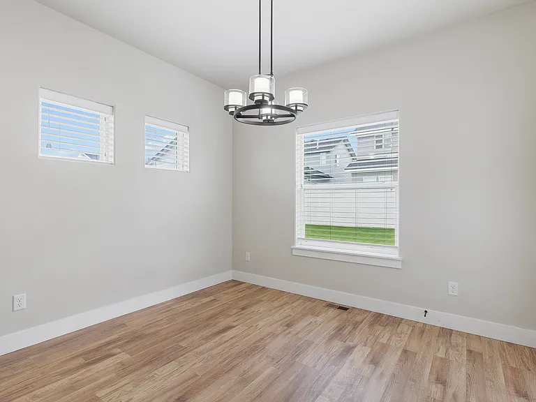 1015 White Birch Ave — Photo 18