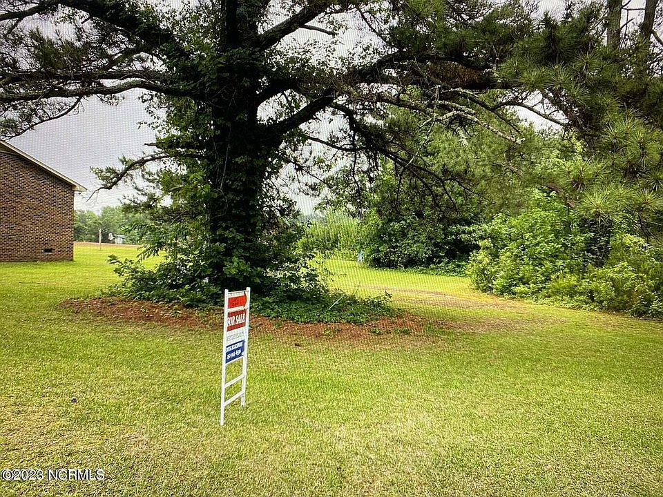 2nd image of 205 Gavin Road