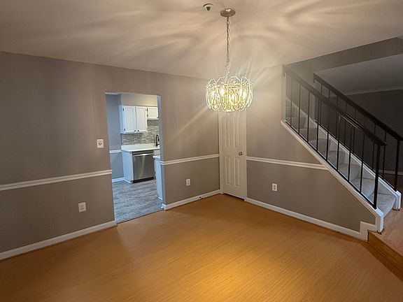 5th image of 13710 Creola Ct