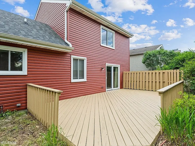 664 Regent Dr — Photo 10
