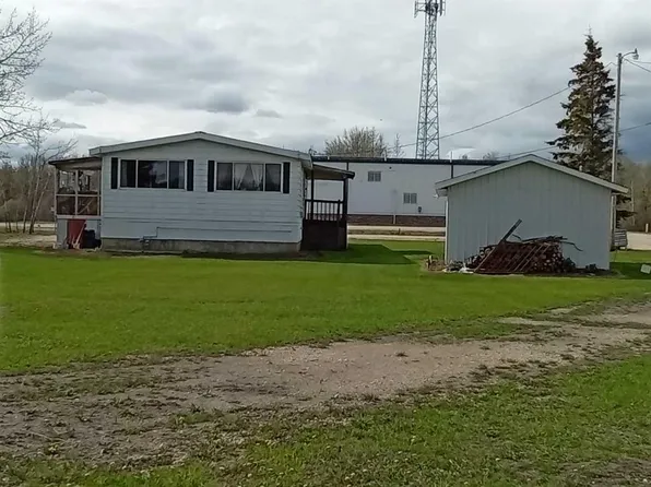 12 1st St N, Big Lakes County, AB T0G 1C0