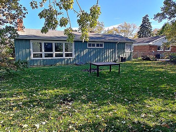 2nd image of 820 9th Ave