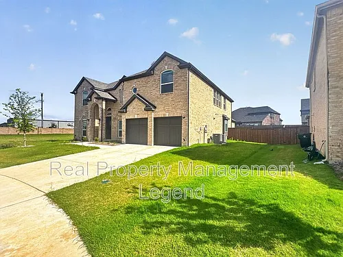1019 Modesto Dr Photo 1
