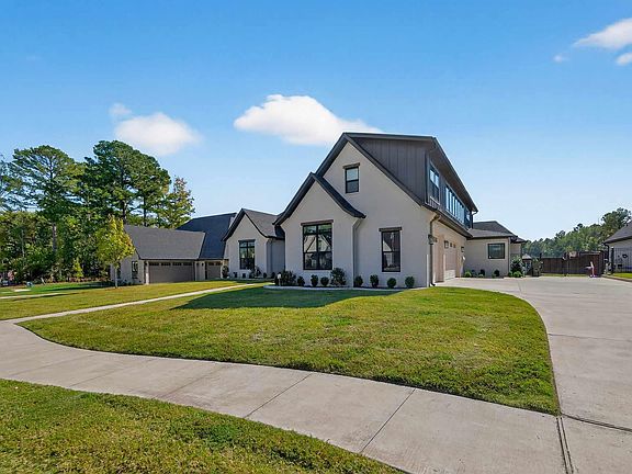 4th image of 1572 Maple Cir