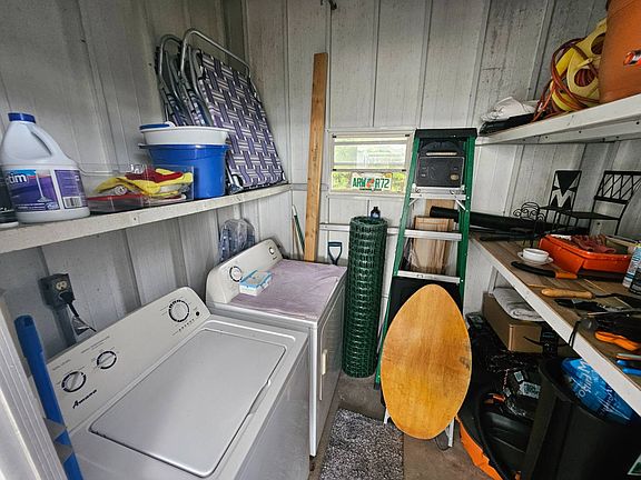 3rd image of 7405 Granada Ave