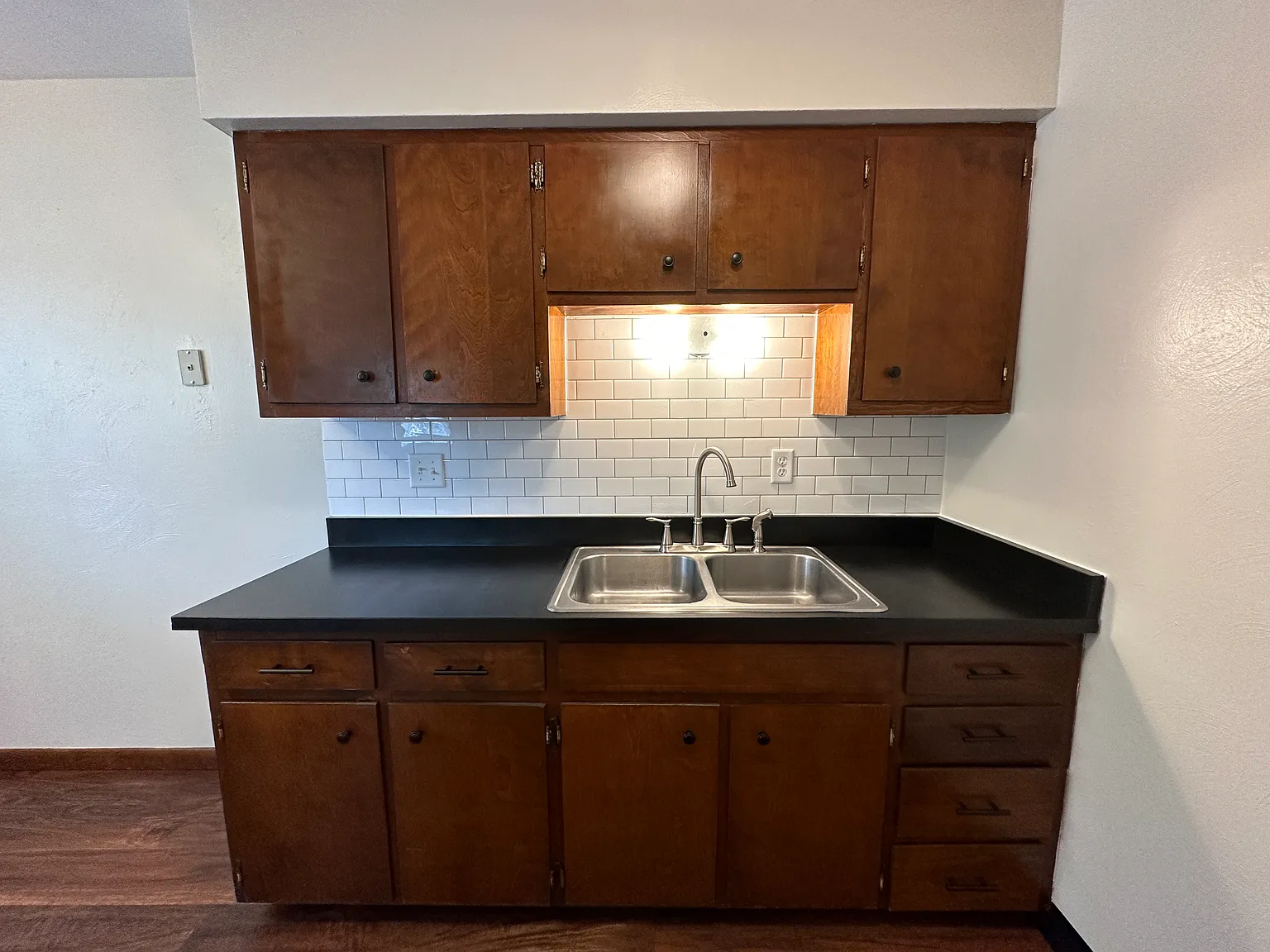 2 bed, $845 — Photo 3