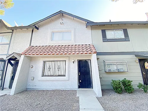 894 Rhinegold Way Photo 1