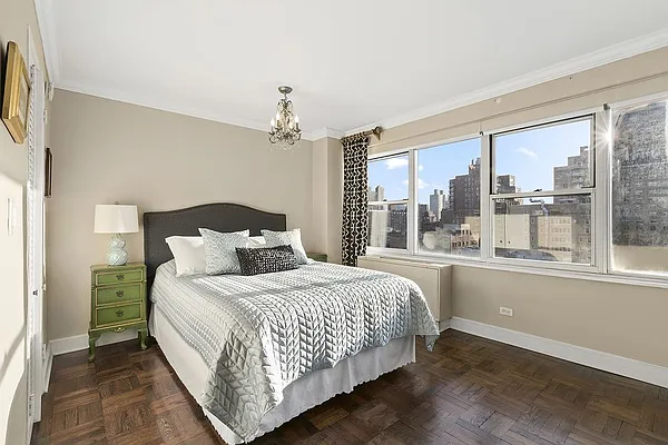 Sold by Heller Organization | media 10