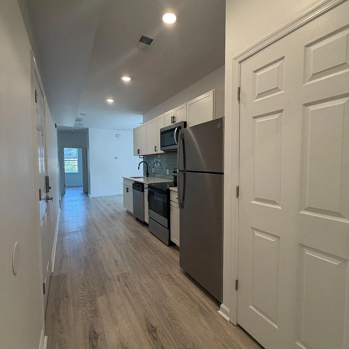 848 N 41st St — Photo 1