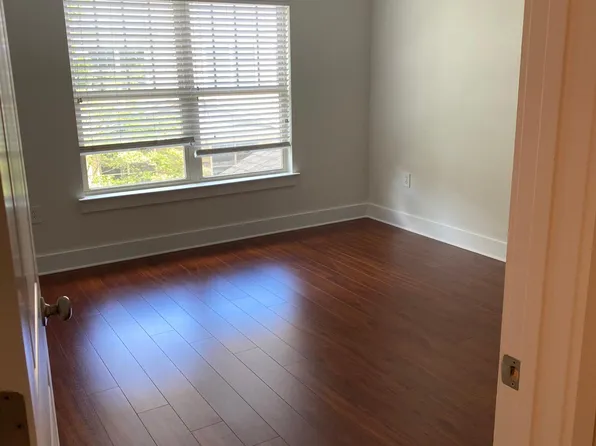 220 Semel Cir NW, Atlanta, GA 30309