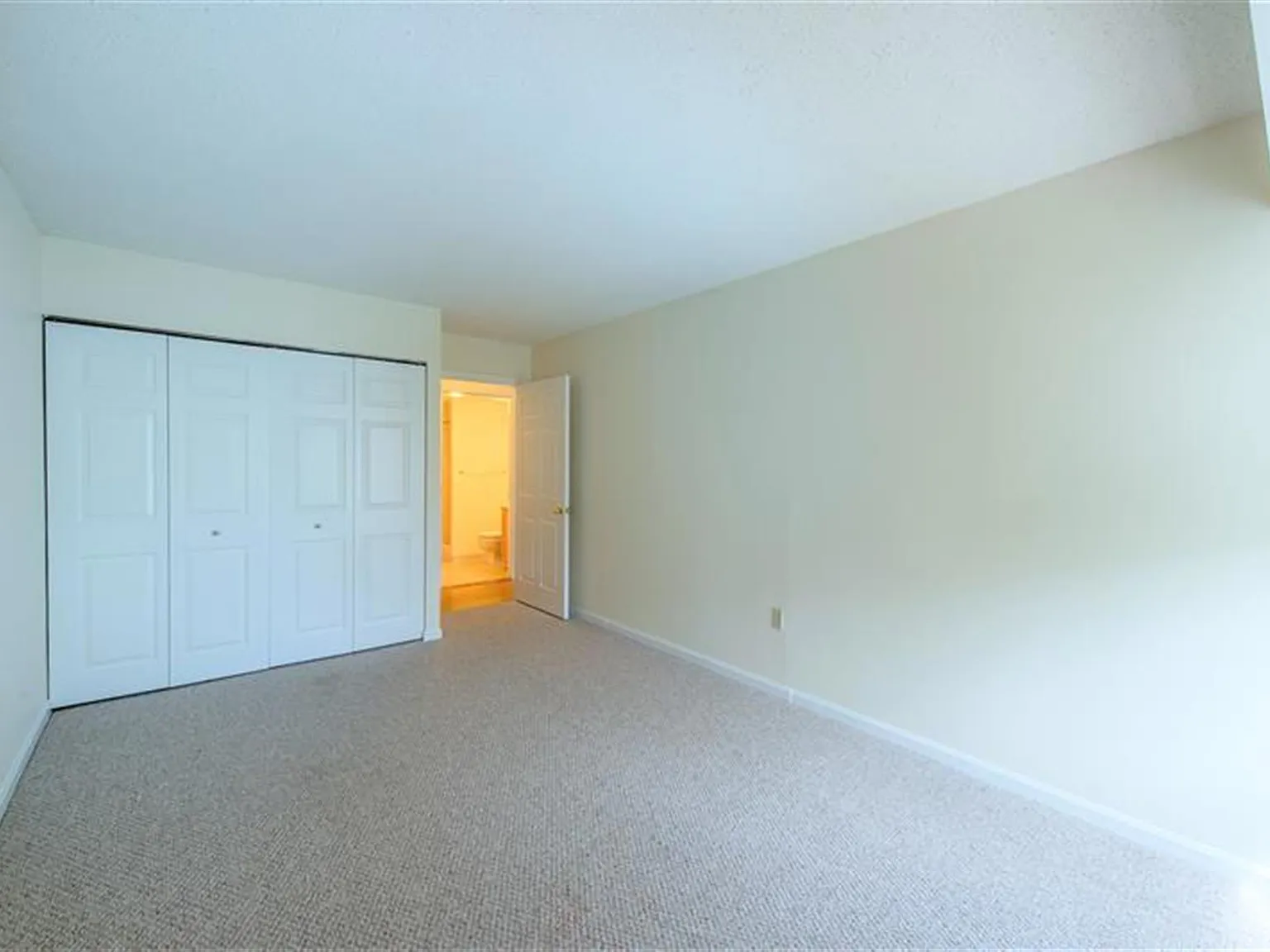 348 Franklin St — Photo 2