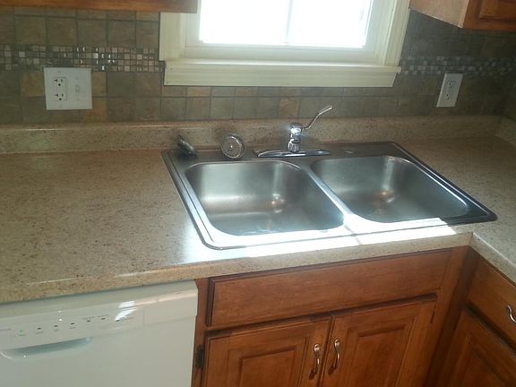 2nd image of 529 Montrose St