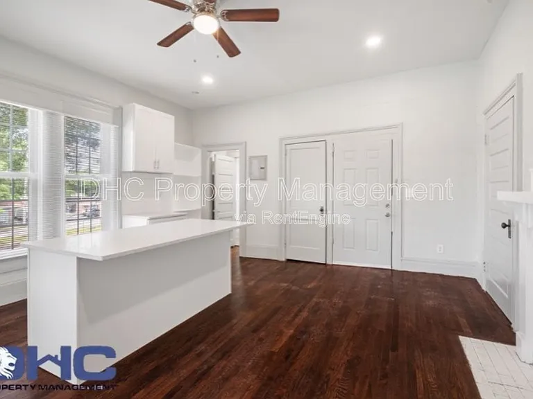 3556 E Main St #4 — Photo 2