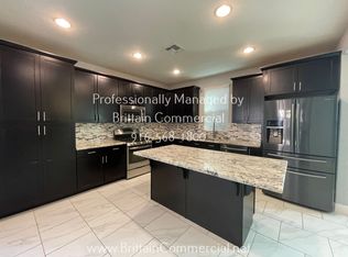 624 Saint Armel Pl, Roseville, CA 95747