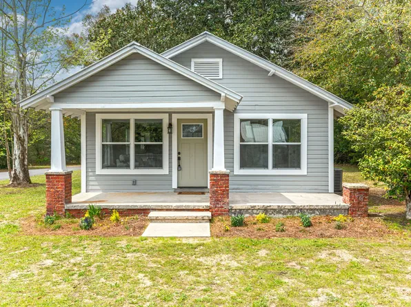 132 Minnesota St, Defuniak Springs, FL 32435