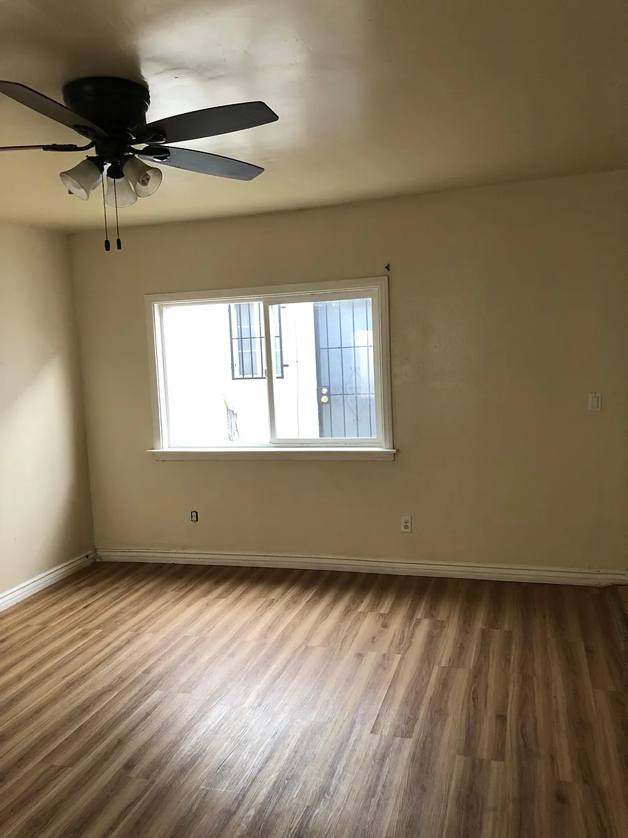 Building Photo - 1241 Dawson Ave #6
