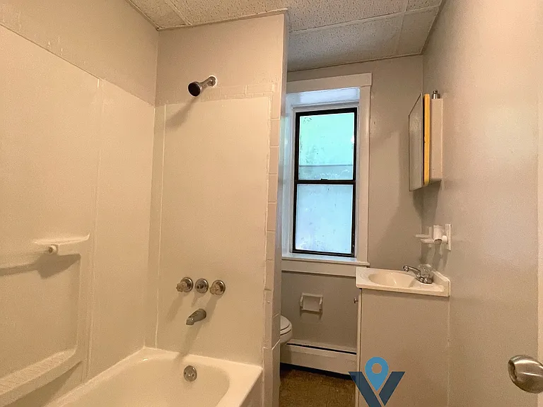 5 Adams St #1B — Photo 9
