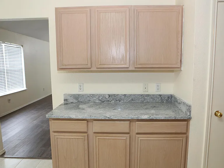 7305 Maplewood Dr — Photo 106