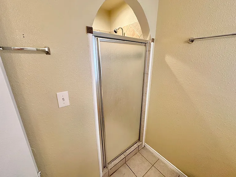214 Timberline St — Photo 24