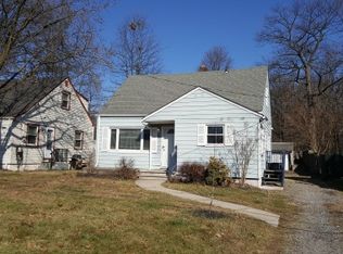 889 Sterling St, Plainfield, NJ 07062