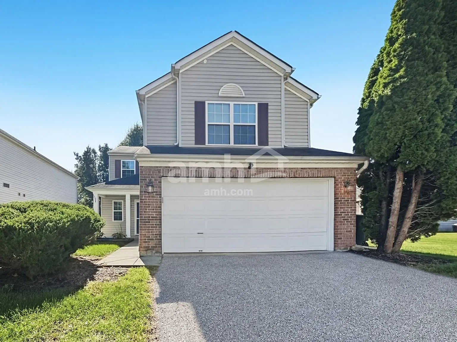 4 bed, 2.5 bath, 2022 sqft, $2,275 — Photo 1
