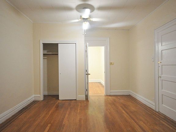 2nd image of 730 E 4th St #1F