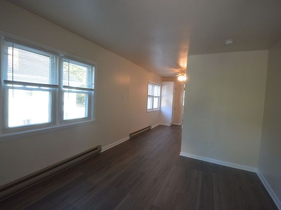 2nd image of 421 N Broad St APT 4