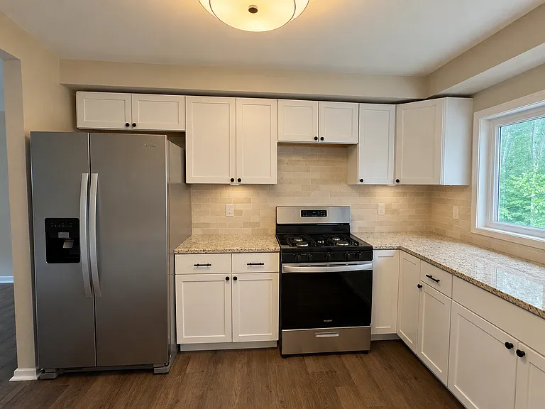 509 Torrance Ave — Photo 3