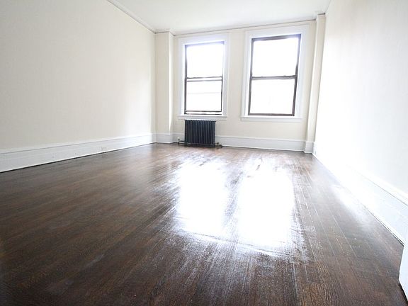 2nd image of 124 W 72nd St APT 5B