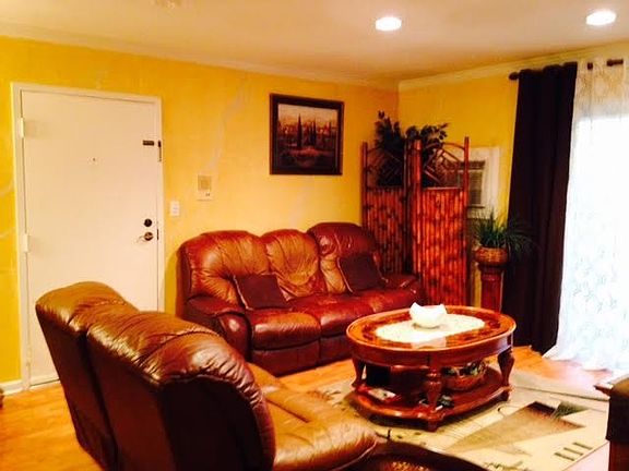 2nd image of 701 Marilyn Ave APT F