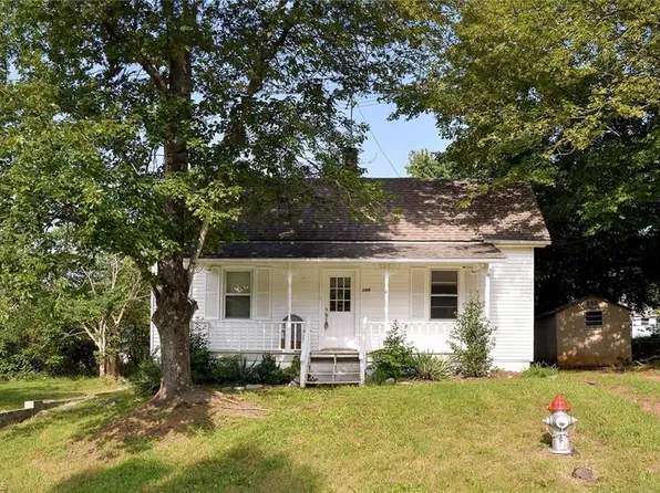 246 Watt St, Cooleemee, NC 27014