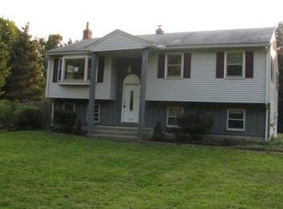 712 S West St, Feeding Hills, MA 01030