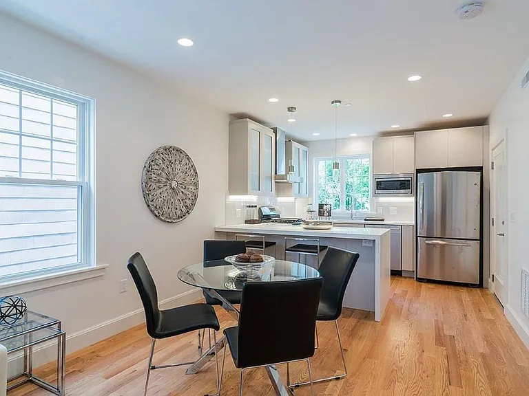 17 Standish St #2 — Photo 4