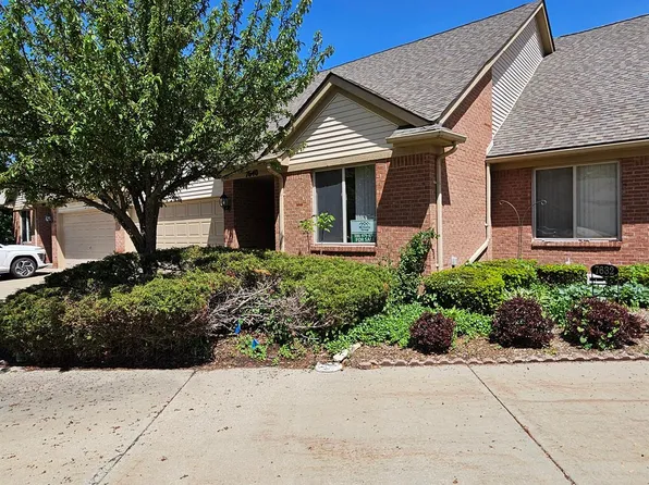 7640 Amanda Cir, Washington, MI 48094