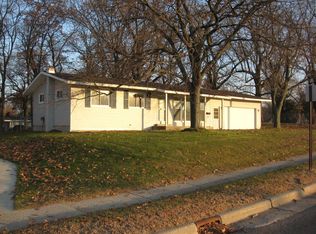 312 N Hillcrest St, Greenville, MI 48838