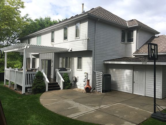 4th image of 1701 N 127th St