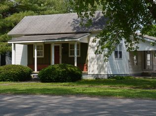 110 S Boyer Ave, Brocton, IL 61917