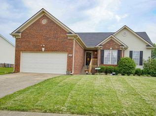 2037 Hearthside Cir, Shelbyville, KY 40065