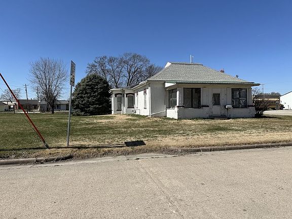 3rd image of 311 Brooks St