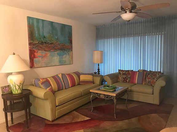 3rd image of 2581 Barkley Dr W APT F