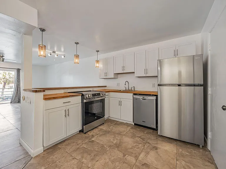 22605 SW 66th Ave #206 — Photo 1