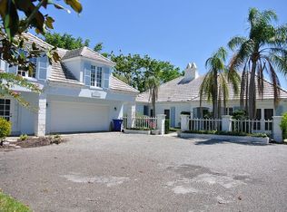 1345 Spyglass Ln, Naples, FL 34102