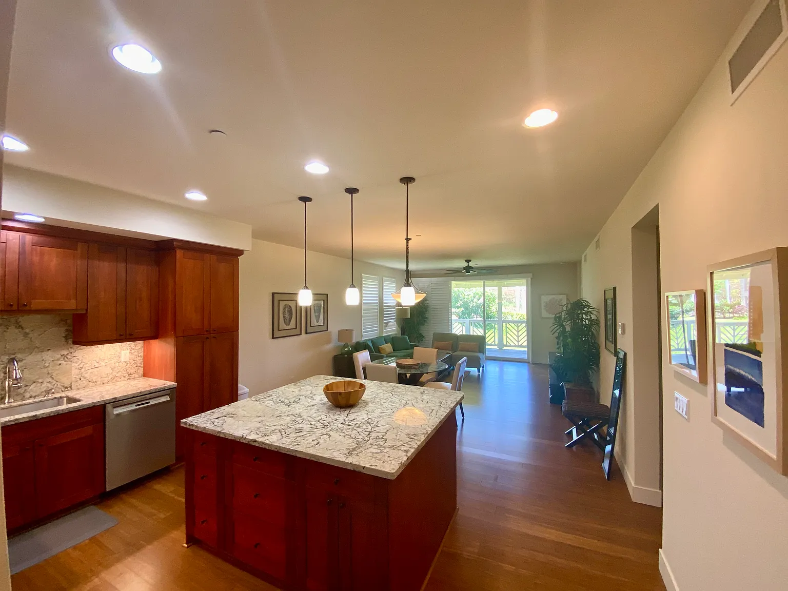 3 bed, 1443 sqft, $7,000 — Photo 2